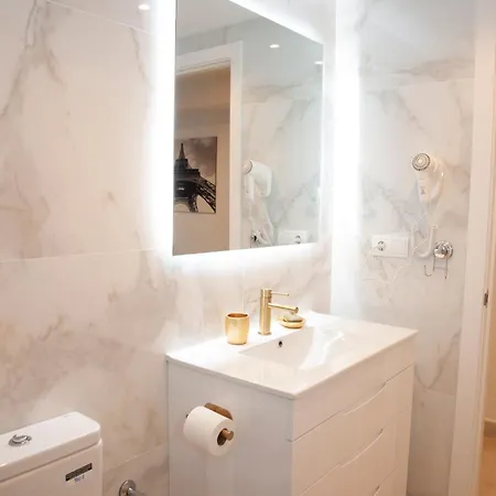 The Lighthouse * מארבלה